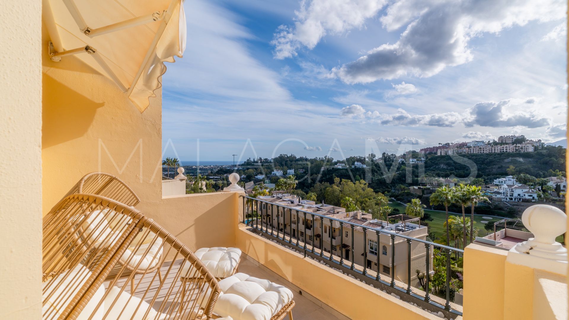 Duplex penthouse for sale in La Quinta Hills