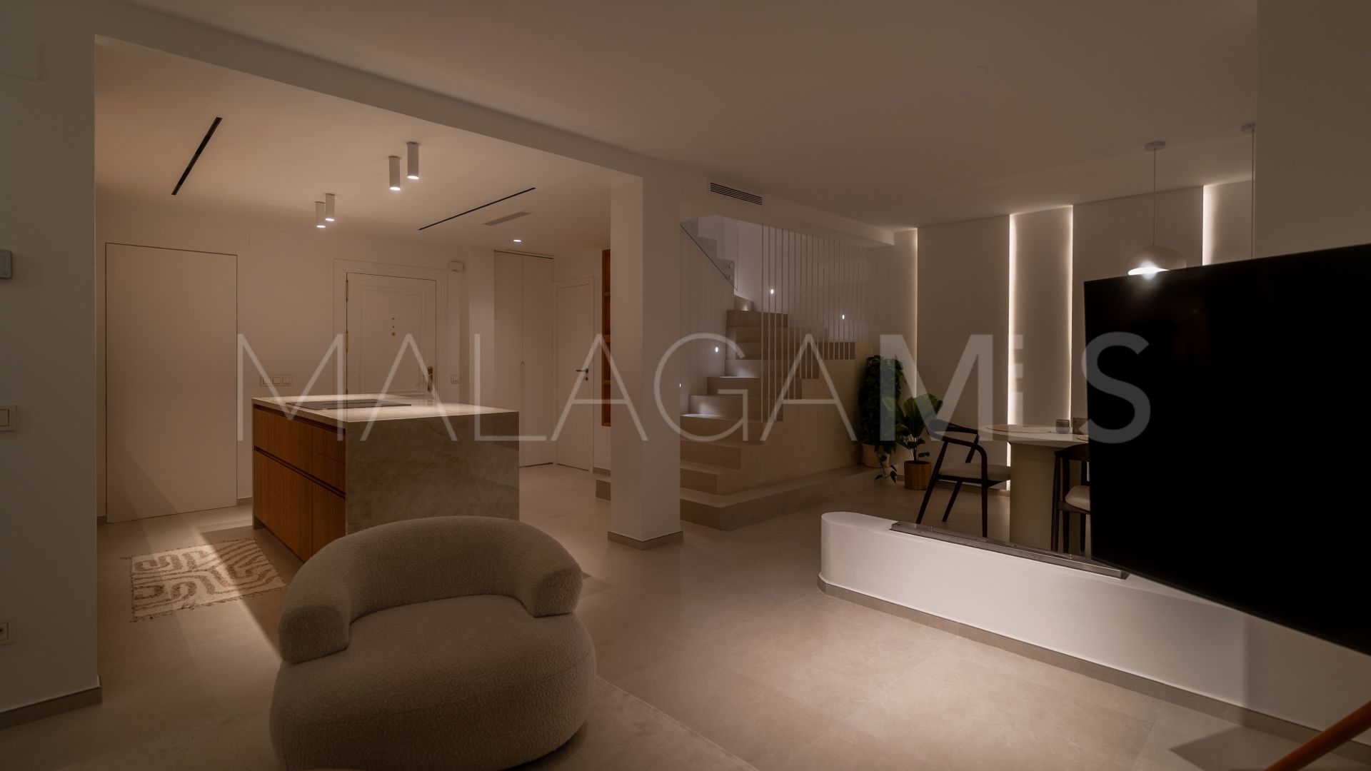 Duplex penthouse for sale in La Quinta Hills