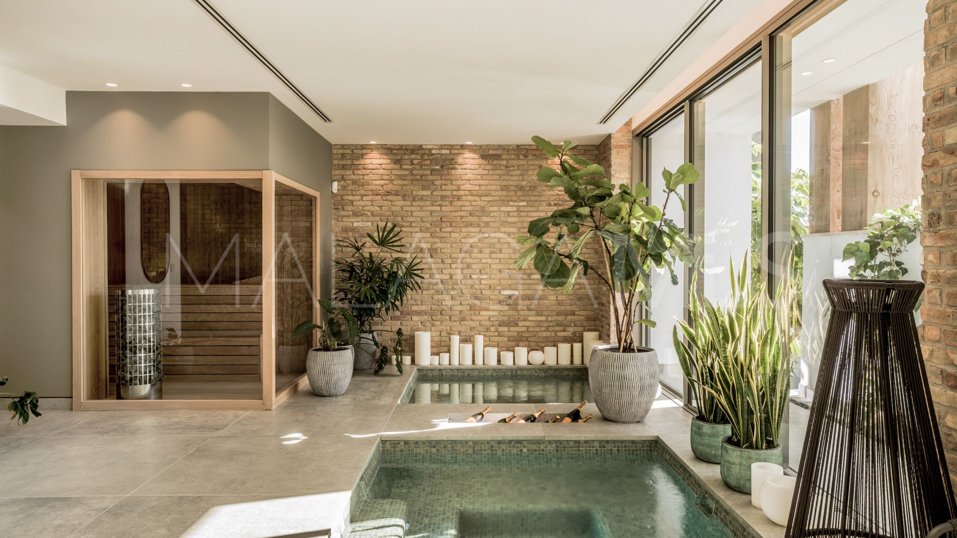 Hus i byn for sale in La Quinta Hills