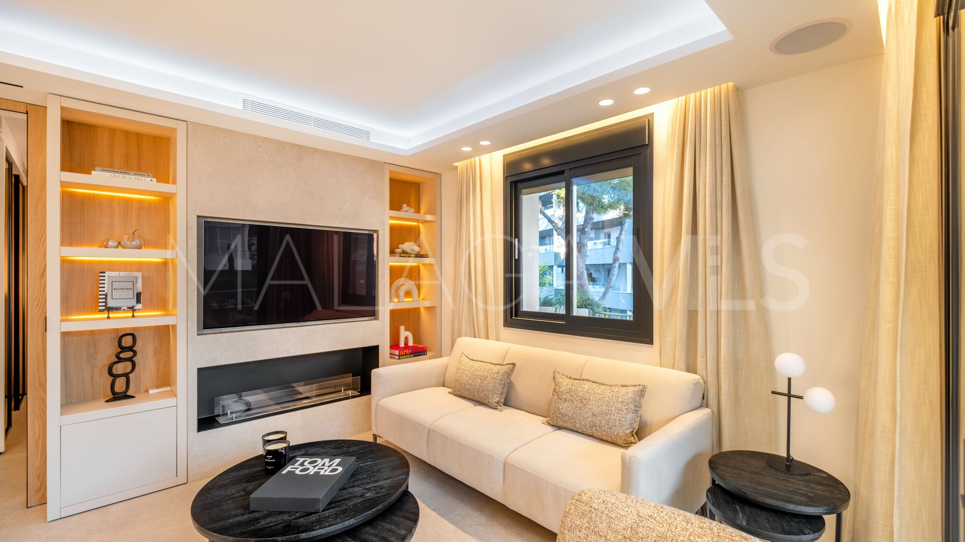 For sale 2 bedrooms apartment in Nueva Andalucia