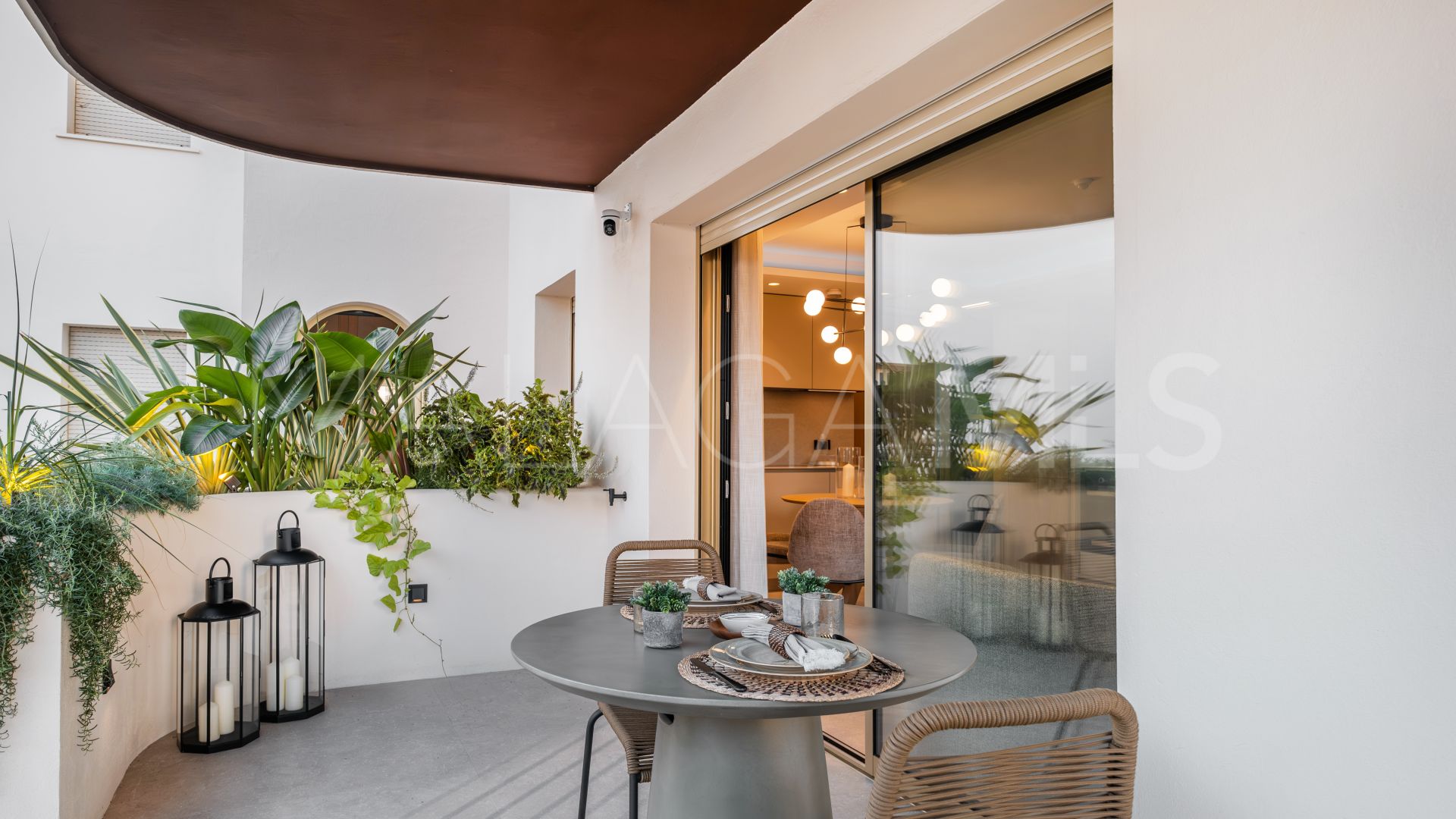 For sale 2 bedrooms apartment in Nueva Andalucia