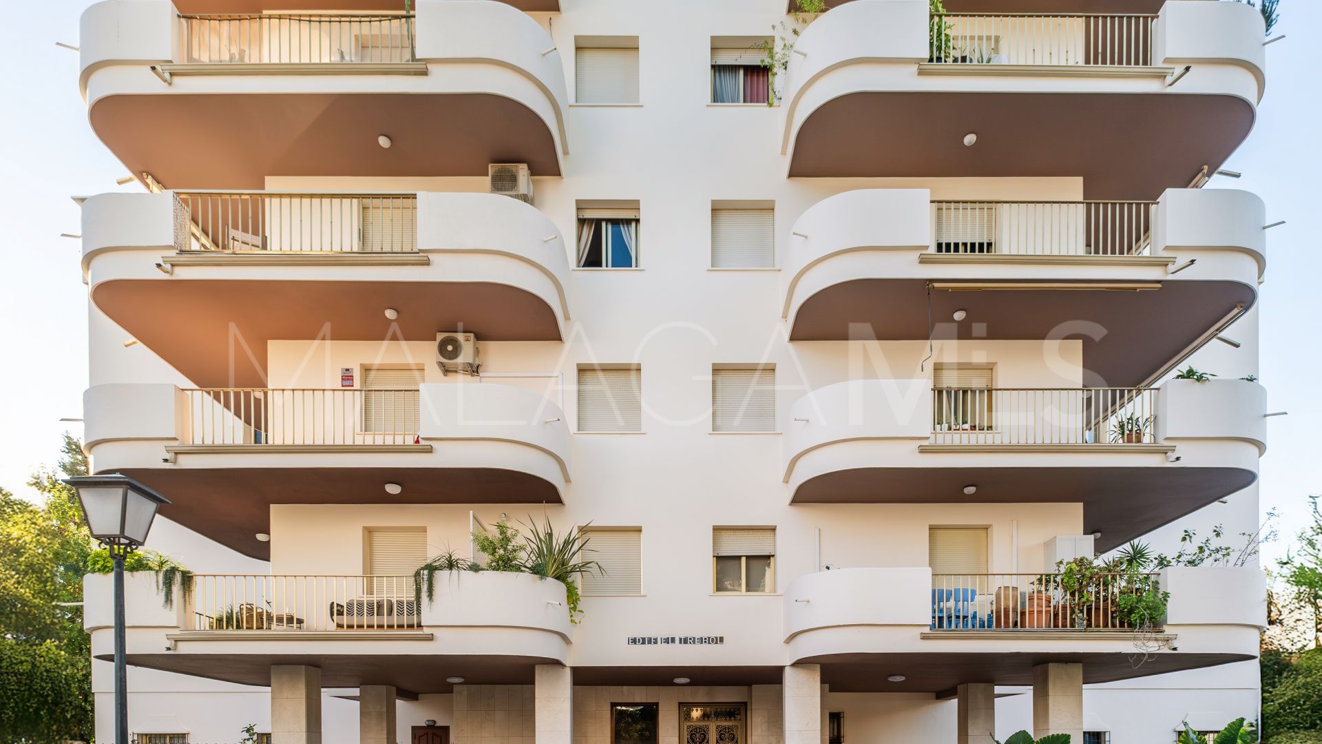 For sale 2 bedrooms apartment in Nueva Andalucia