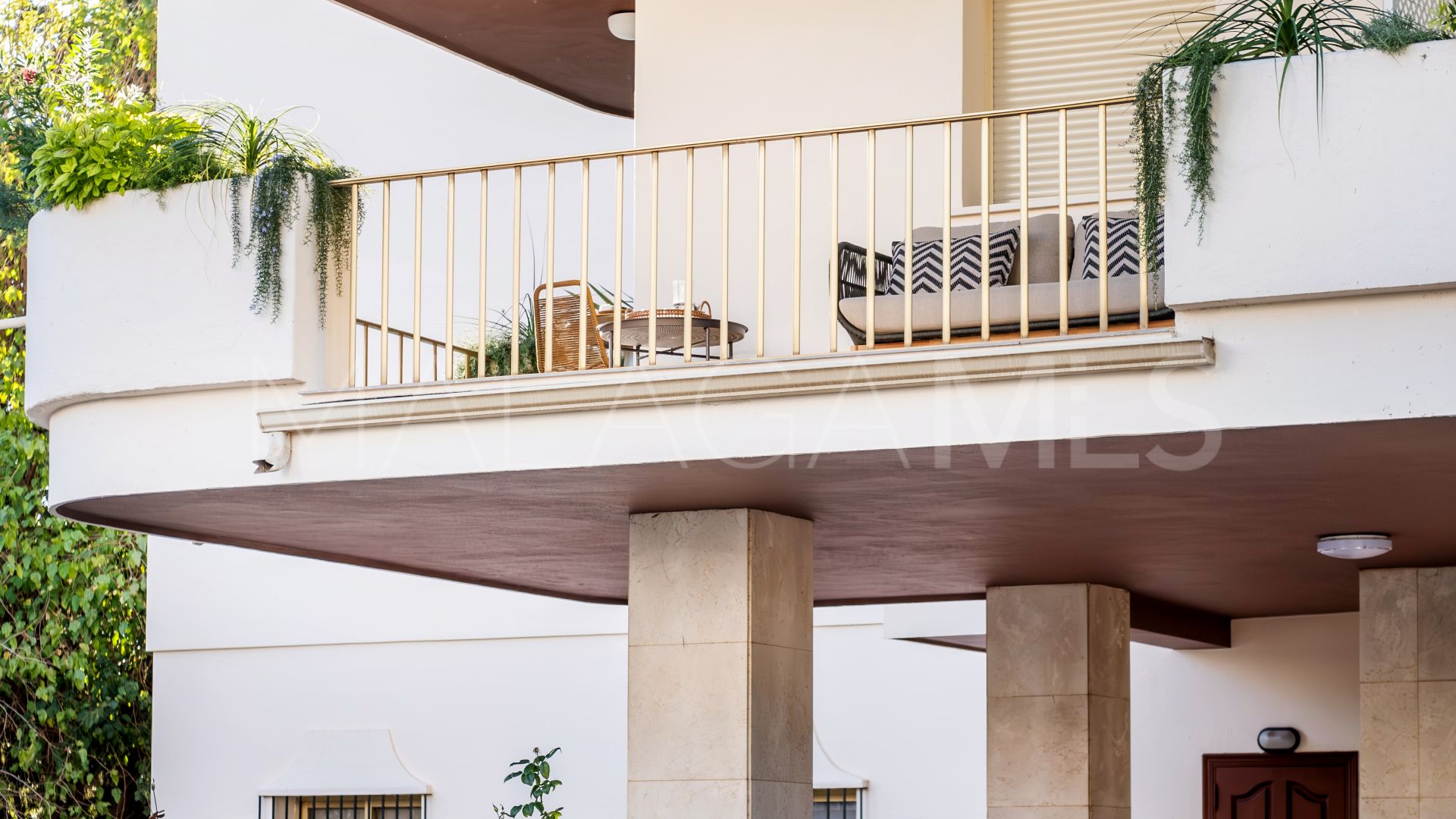For sale 2 bedrooms apartment in Nueva Andalucia