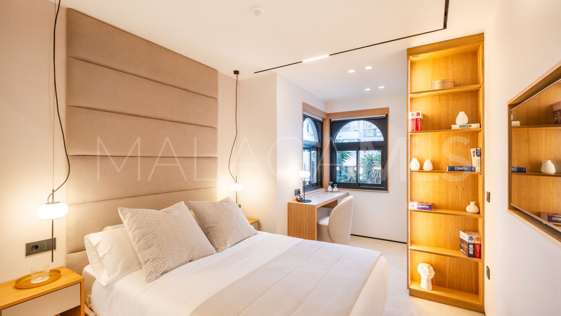 For sale 2 bedrooms apartment in Nueva Andalucia