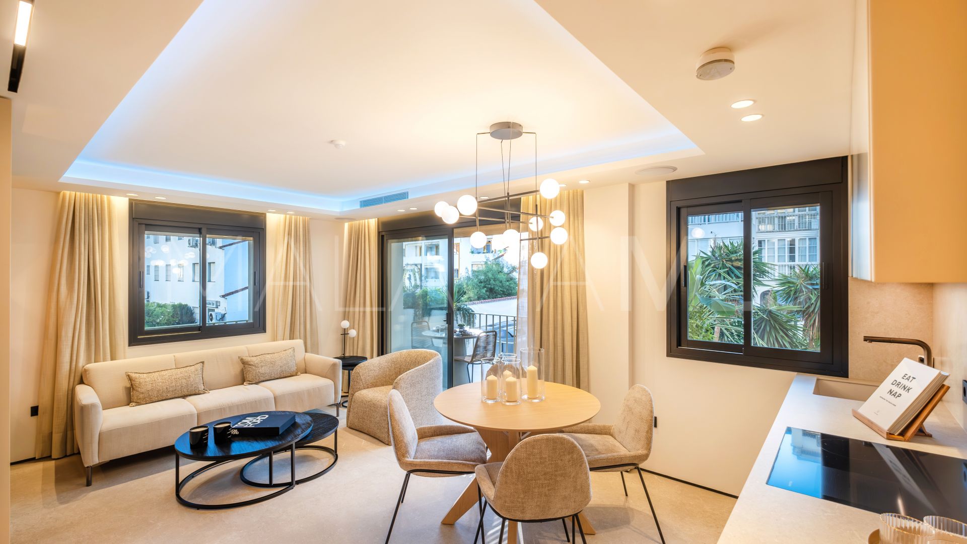 For sale 2 bedrooms apartment in Nueva Andalucia