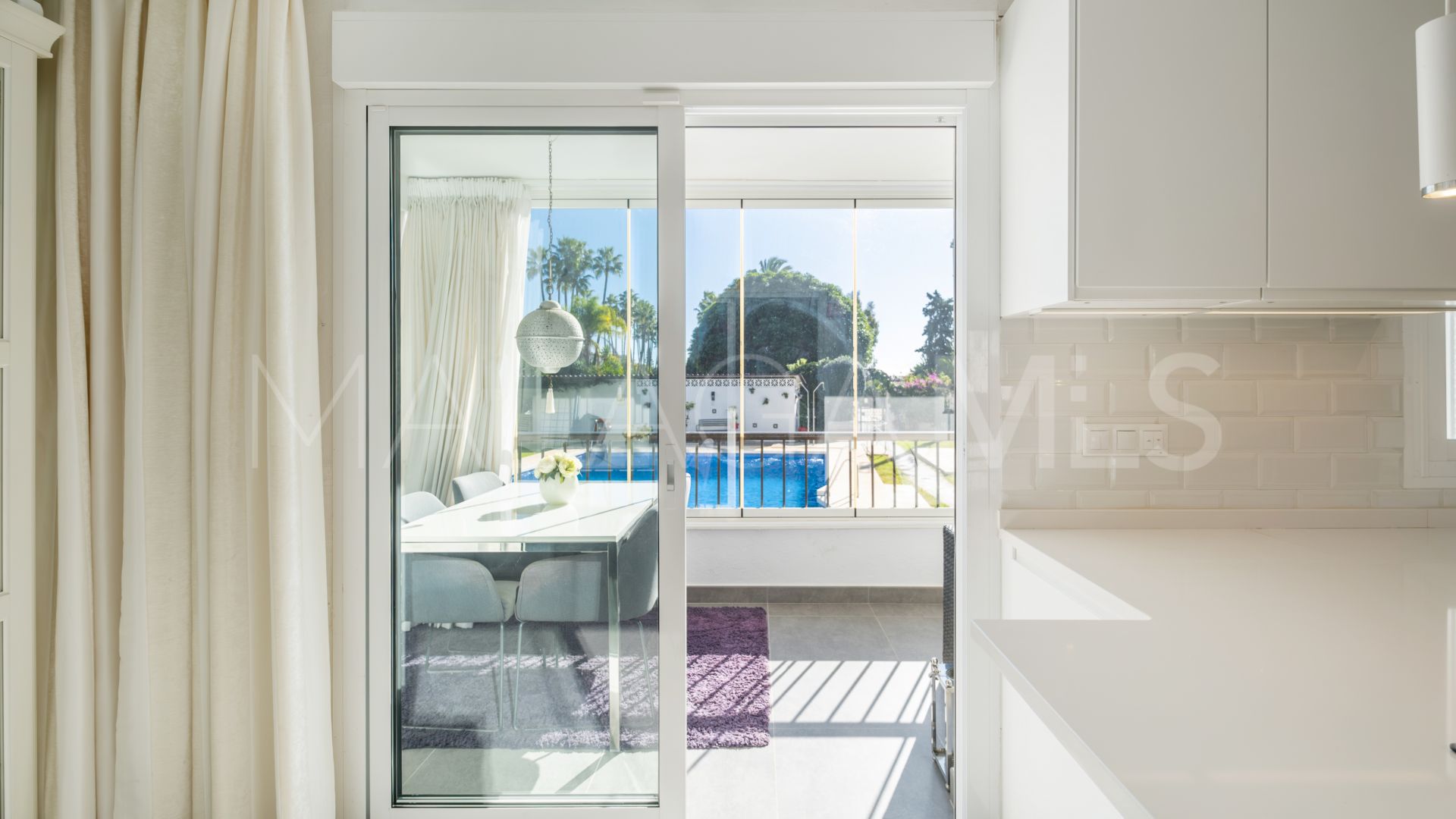 2 bedrooms ground floor apartment for sale in Rio Verde Playa