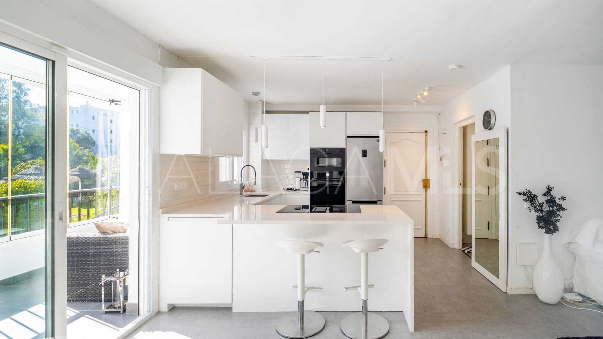 2 bedrooms ground floor apartment for sale in Rio Verde Playa