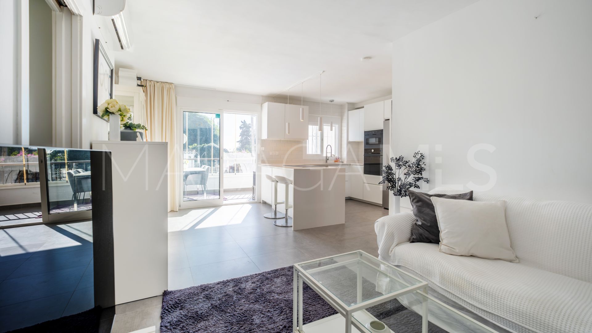 2 bedrooms ground floor apartment for sale in Rio Verde Playa