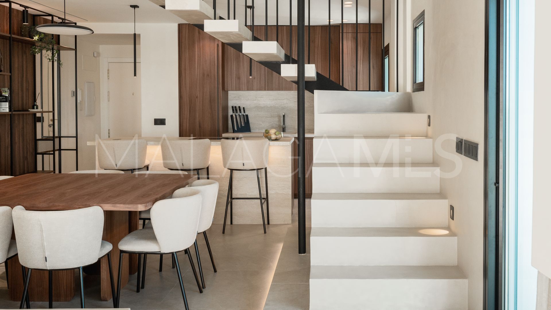 Duplex penthouse for sale in Las Lolas