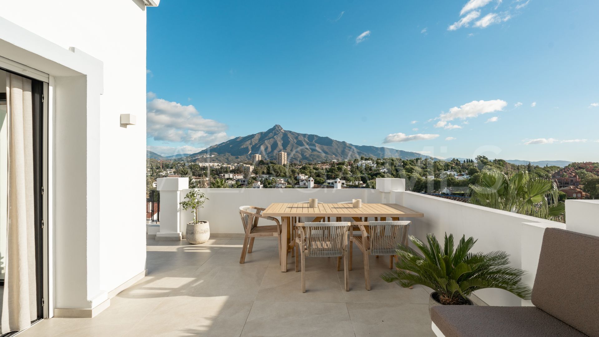 Atico duplex for sale in Las Lolas