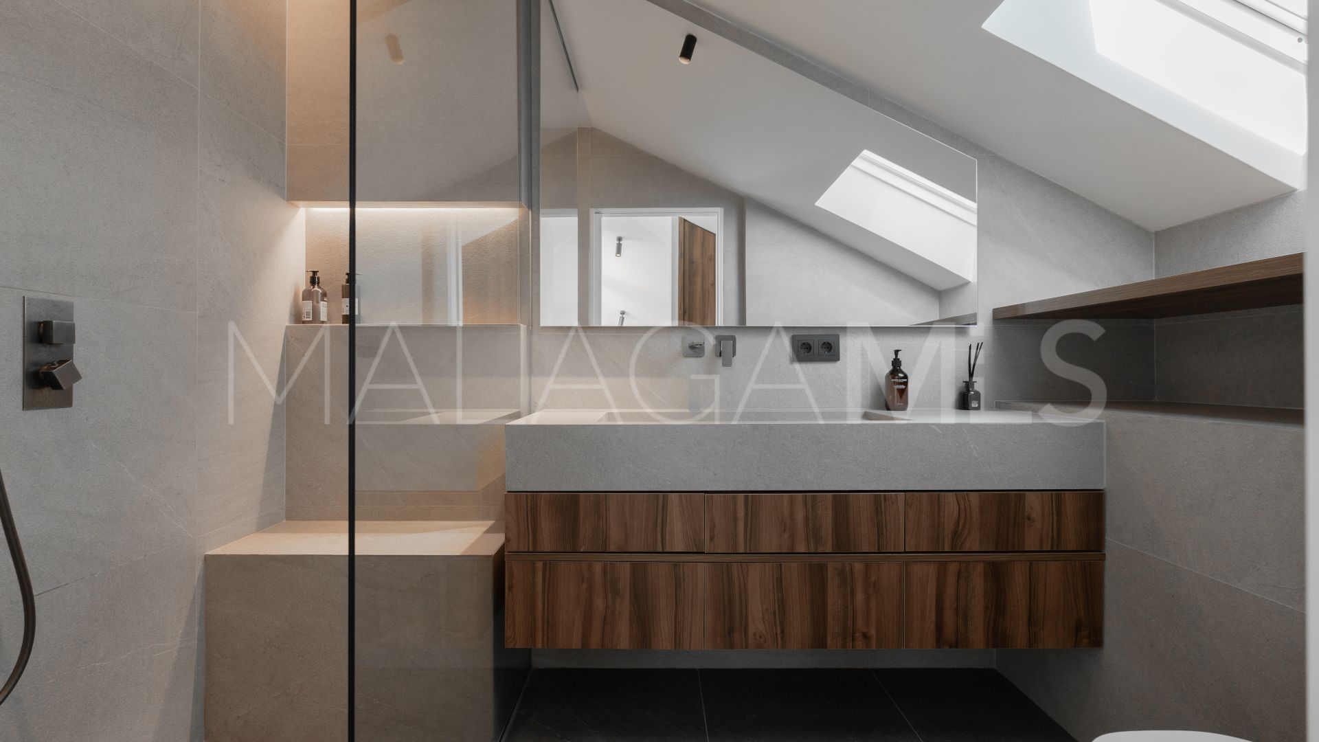 Atico duplex for sale in Las Lolas