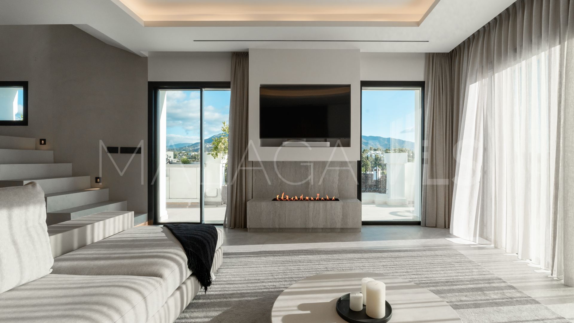 Duplex penthouse for sale in Las Lolas