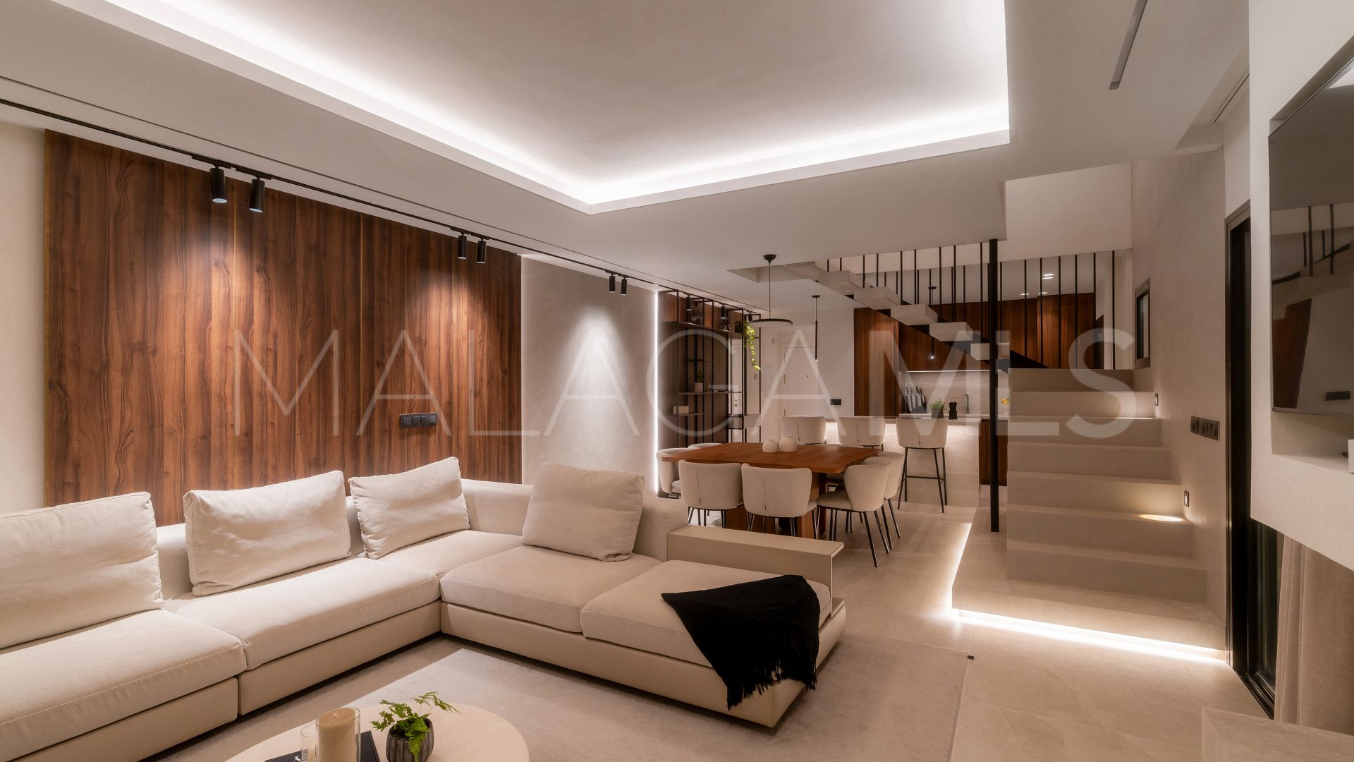 Duplex penthouse for sale in Las Lolas