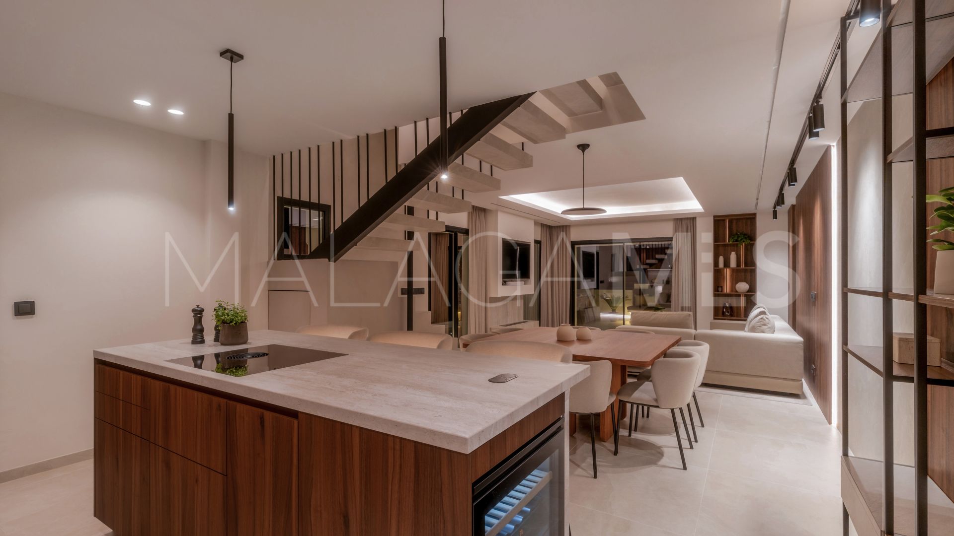 Duplex penthouse for sale in Las Lolas