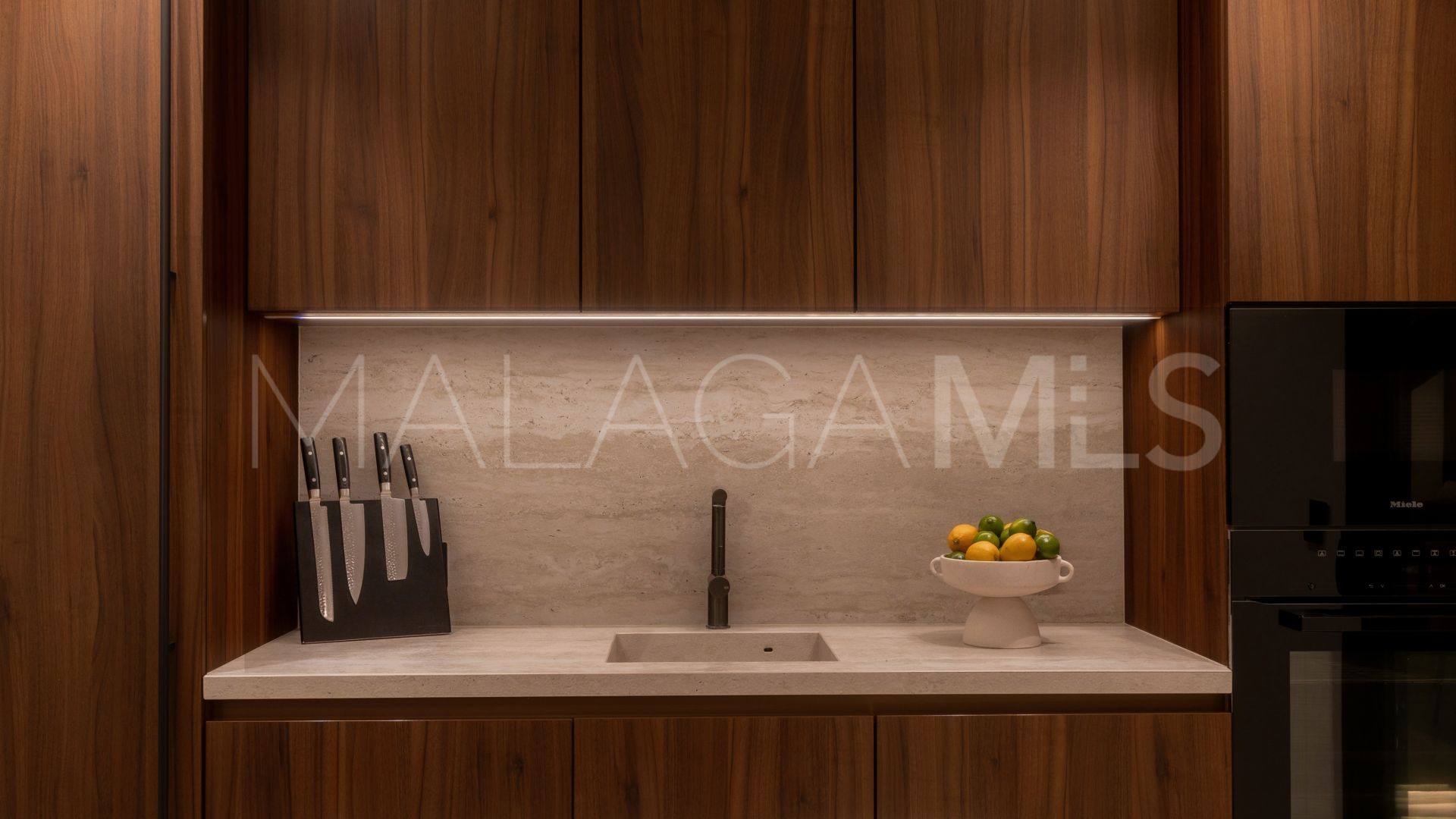 Duplex penthouse for sale in Las Lolas