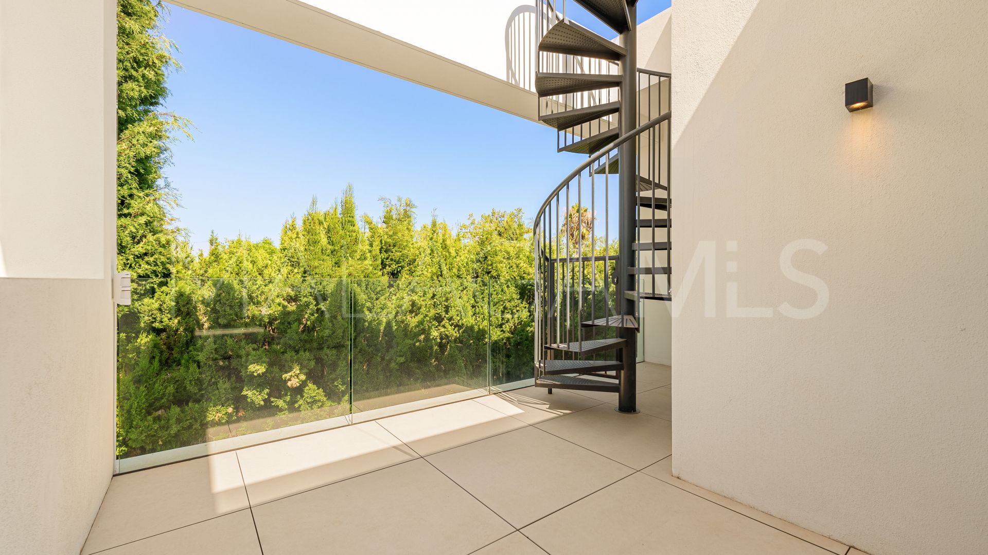 Villa for sale in Guadalmina Alta