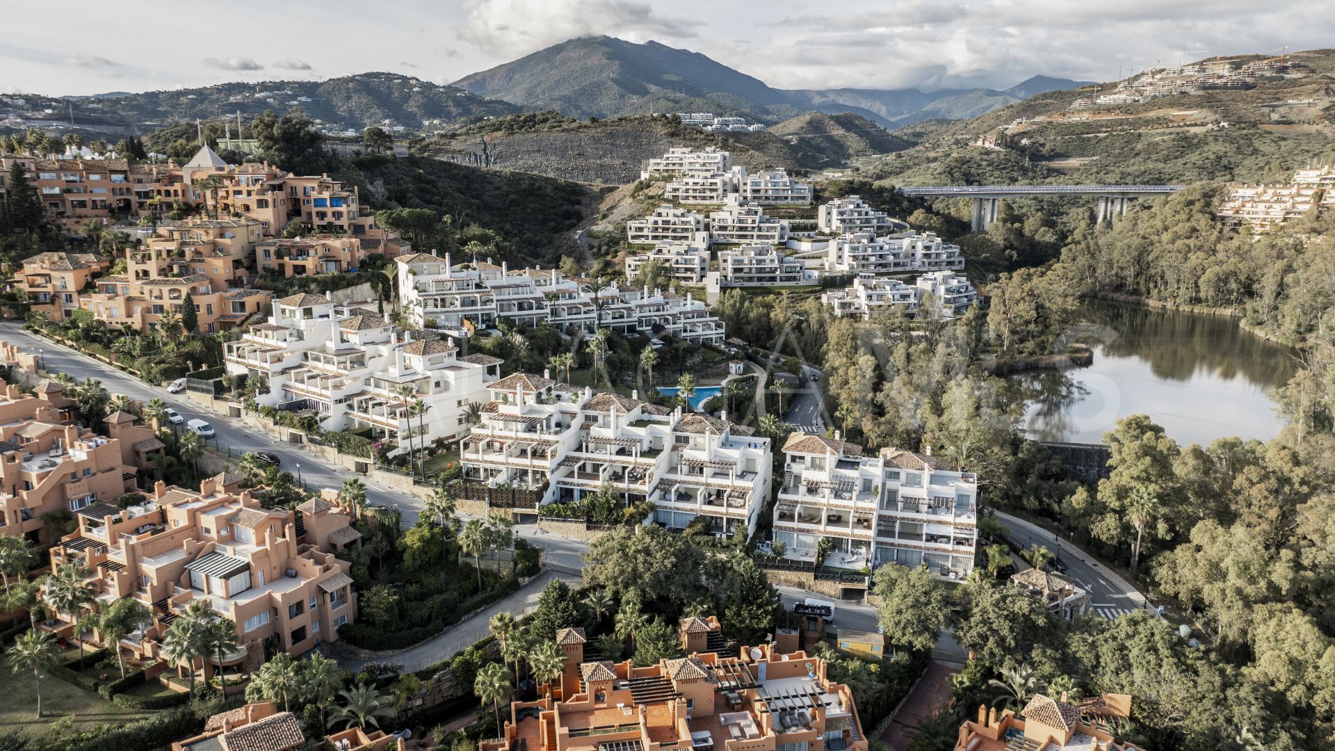 Buy apartamento planta baja in Palacetes Los Belvederes with 3 bedrooms