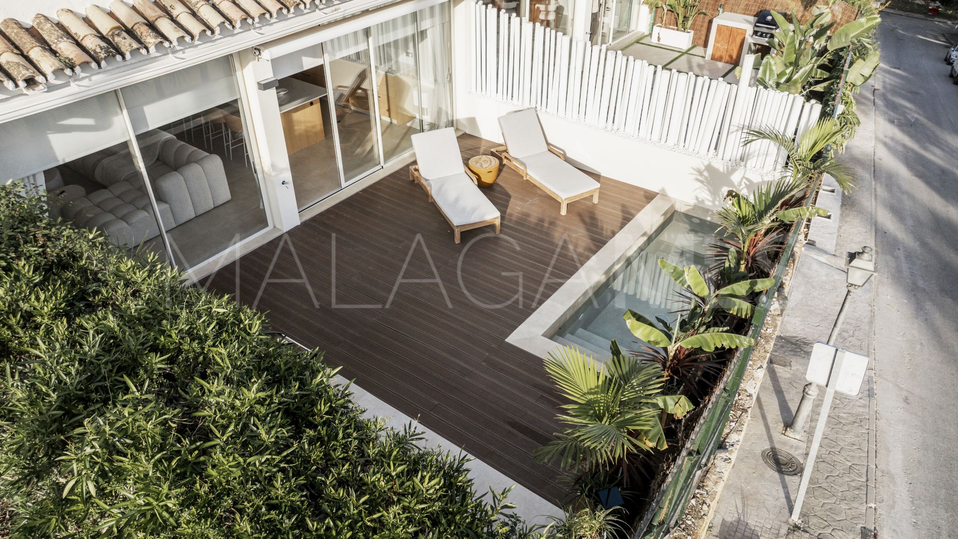 Buy apartamento planta baja in Palacetes Los Belvederes with 3 bedrooms