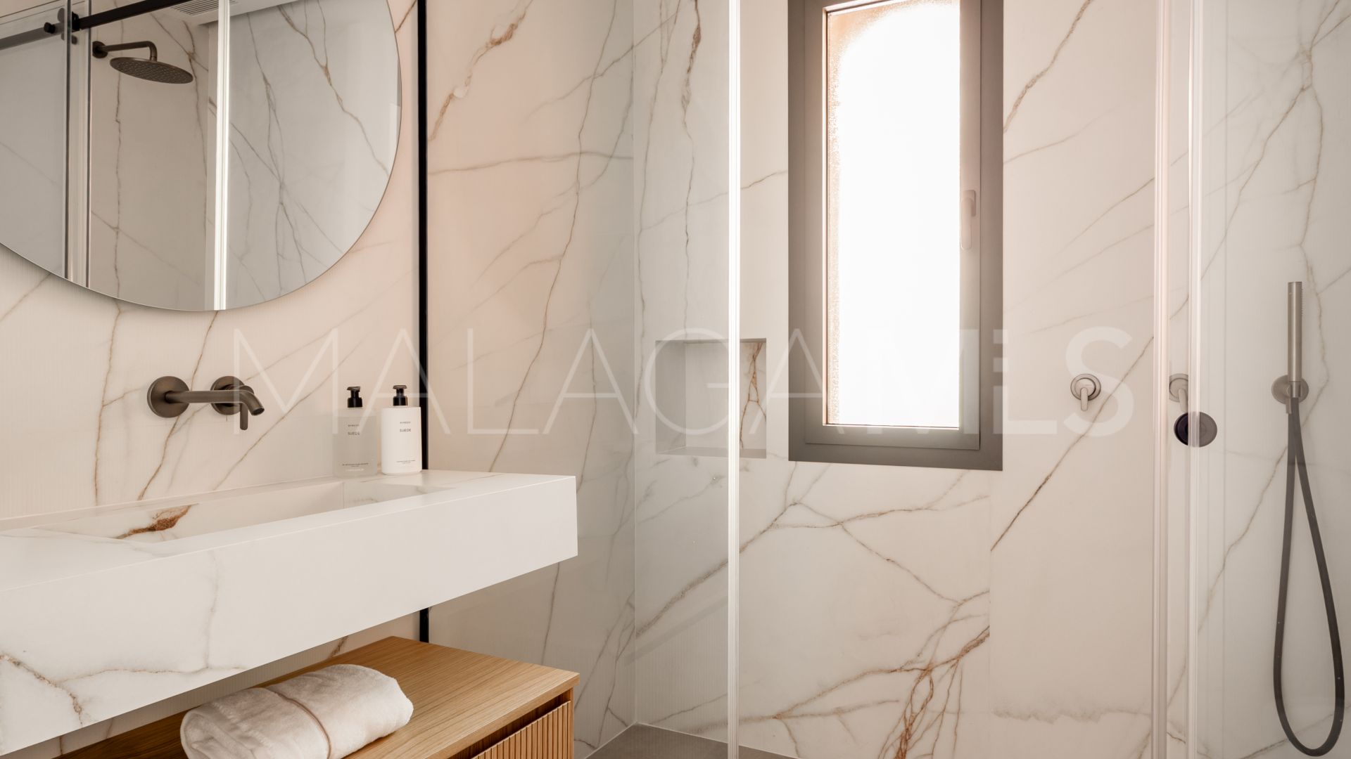 4 bedrooms Les Belvederes apartment for sale