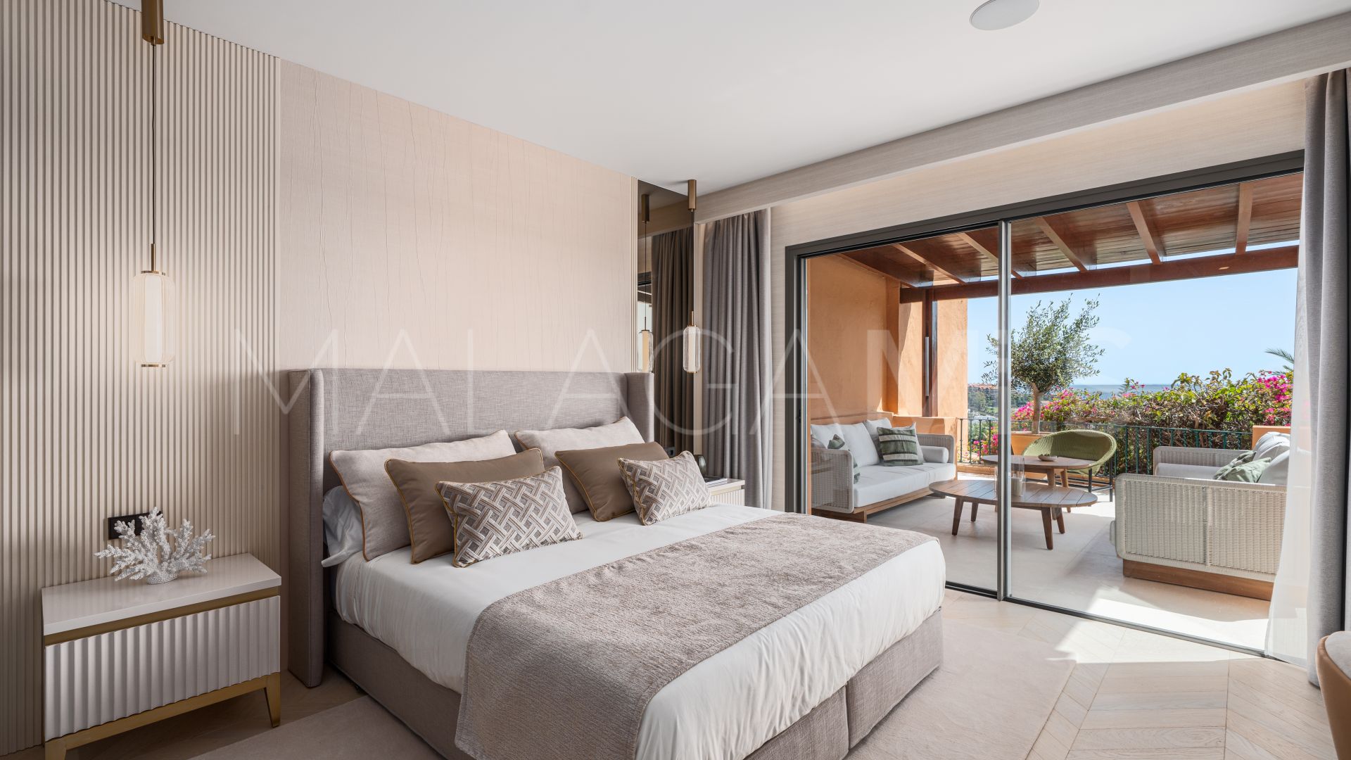 Les Belvederes 4 bedrooms ground floor apartment for sale