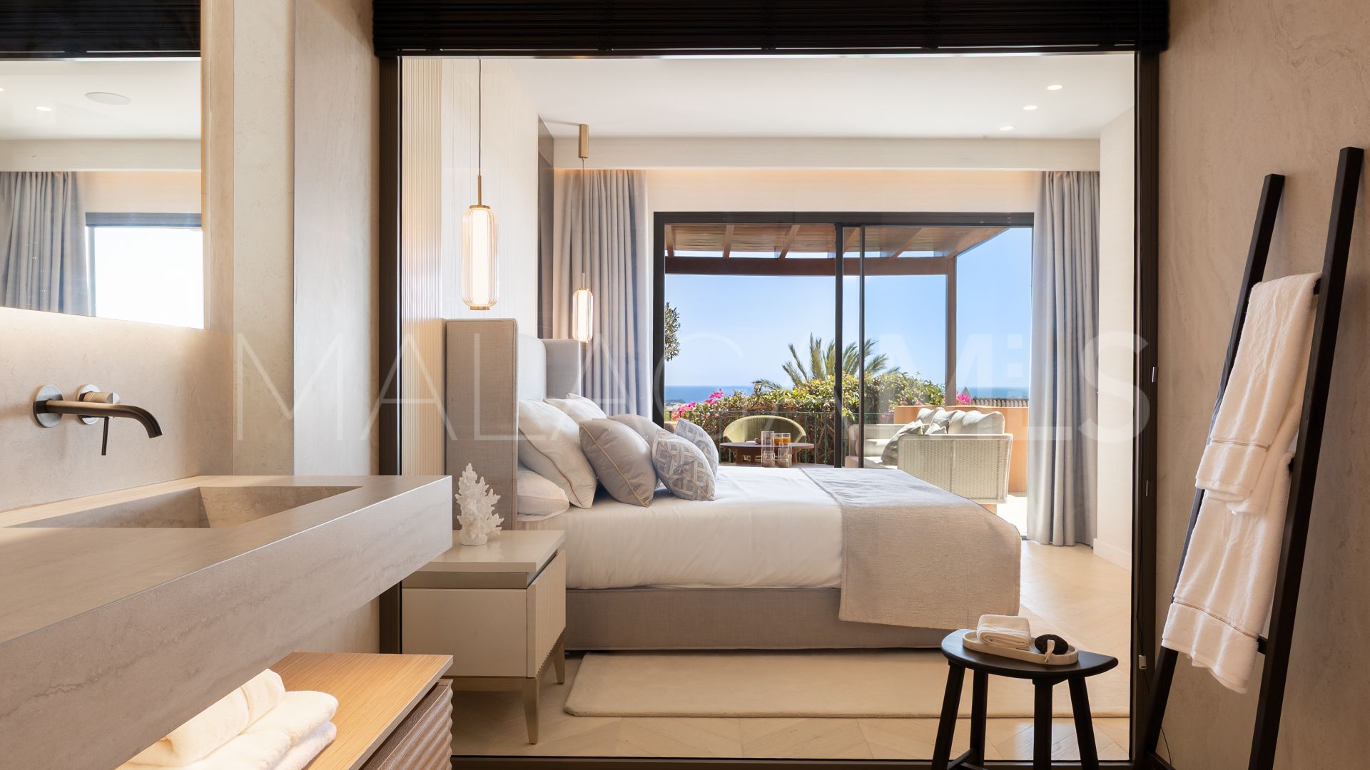 4 bedrooms Les Belvederes apartment for sale