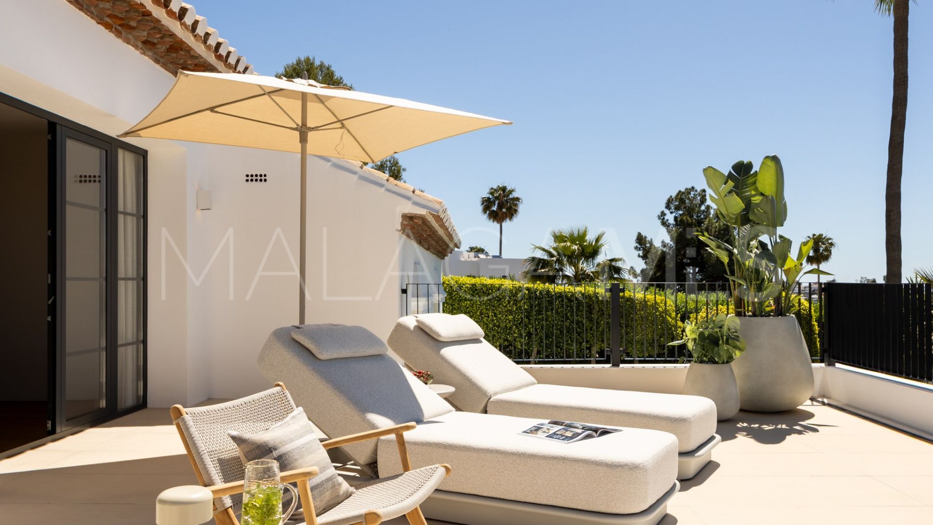 4 bedrooms villa in Altos del Paraiso for sale