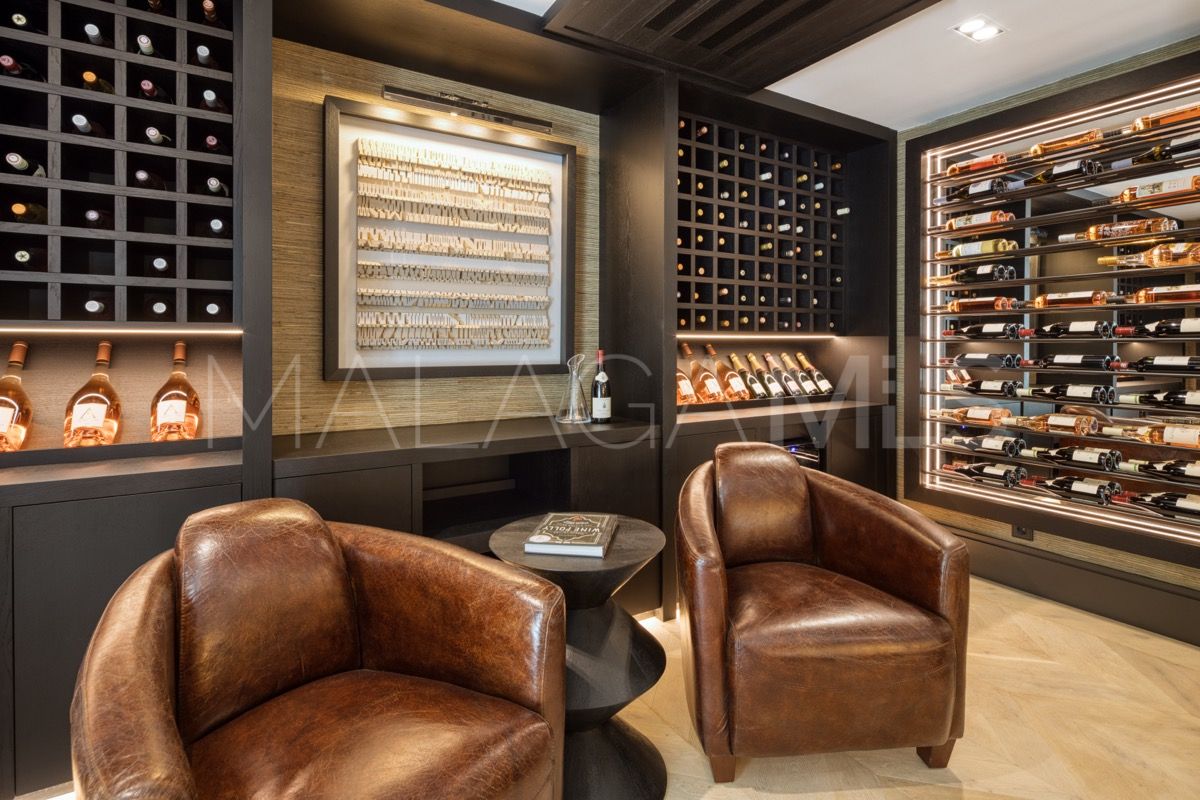 Villa for sale in Las Brisas