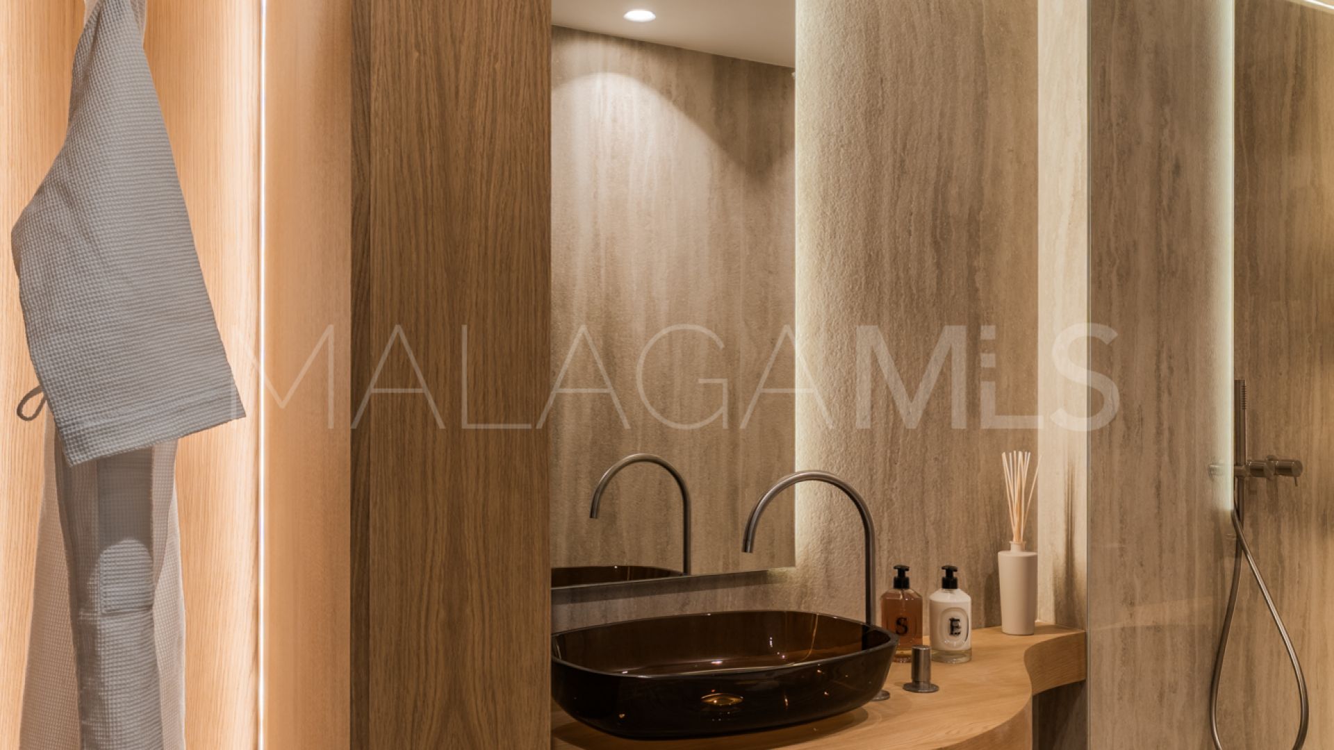 4 bedrooms apartment for sale in Aloha