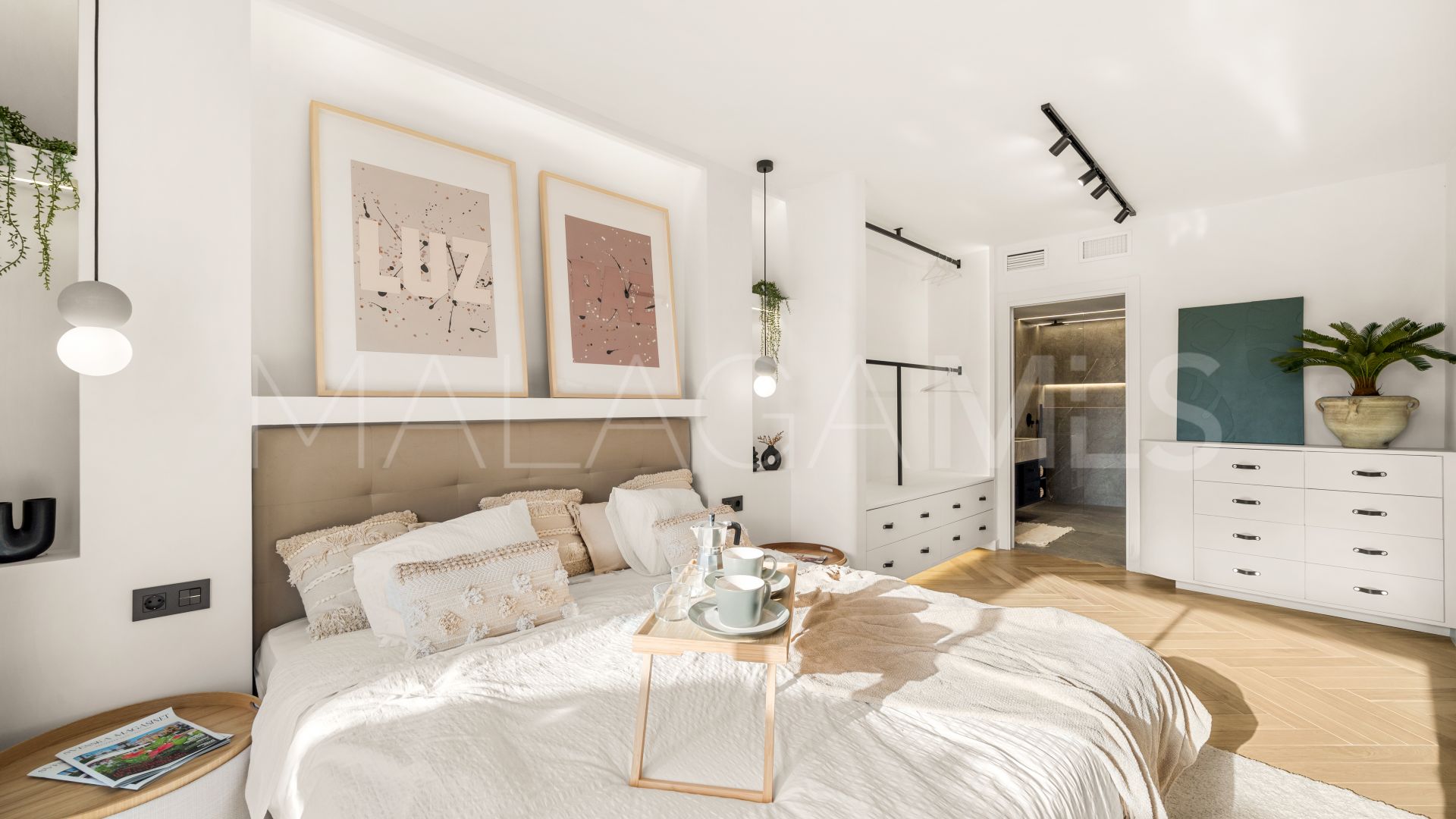 Apartamento with 3 bedrooms a la venta in Nueva Andalucia