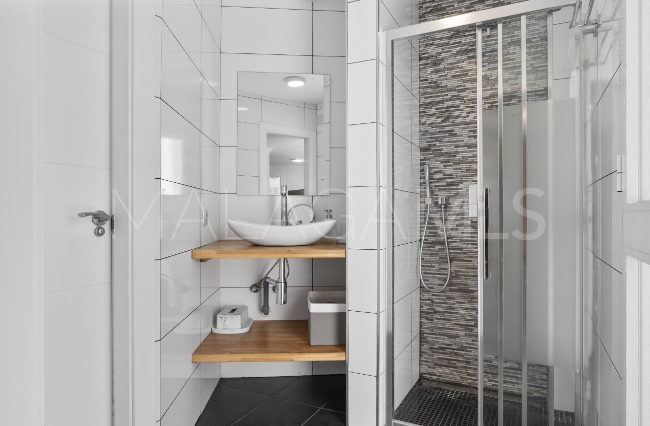 For sale villa in Elviria