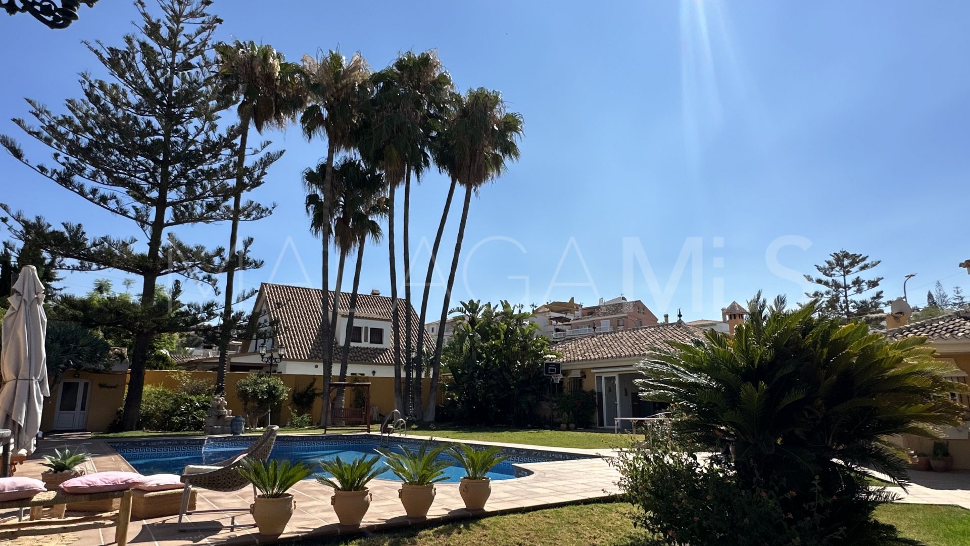 For sale Rincon de la Victoria 5 bedrooms villa