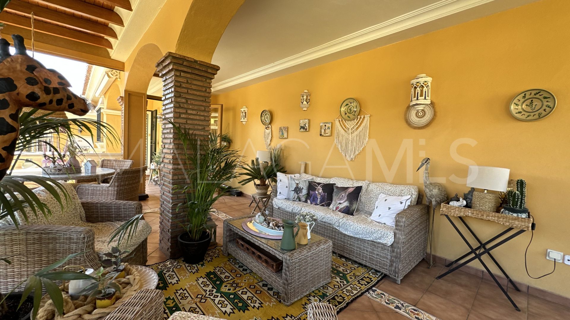 Villa for sale in Rincon de la Victoria