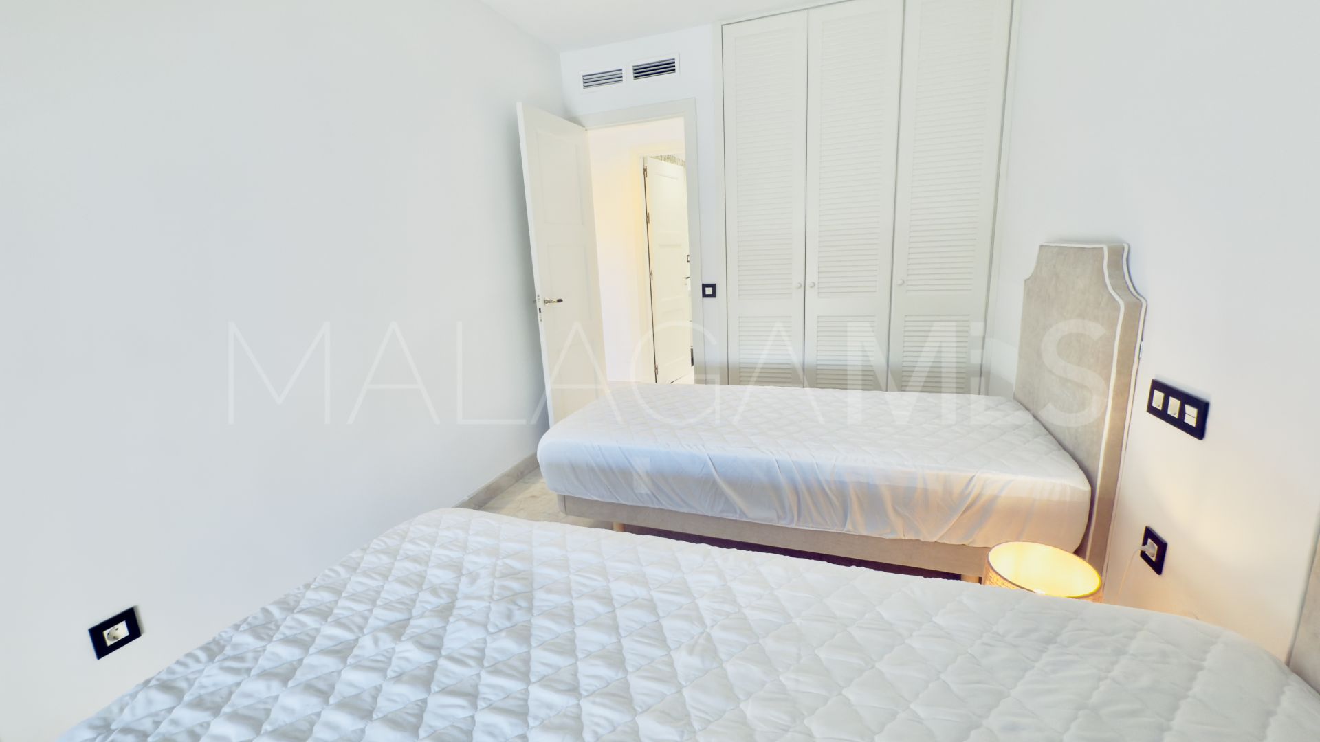 Buy Marina Banus 3 bedrooms apartment