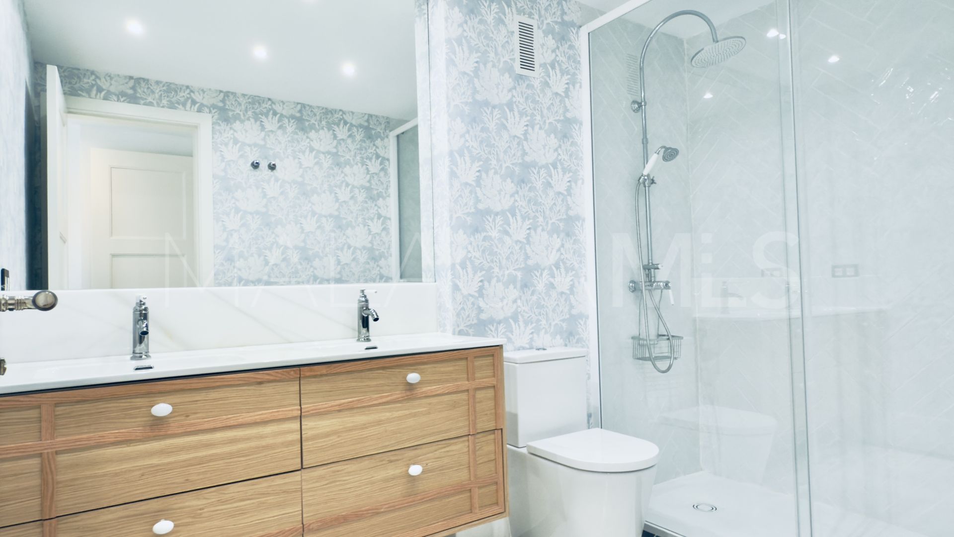 Buy Marina Banus 3 bedrooms apartment