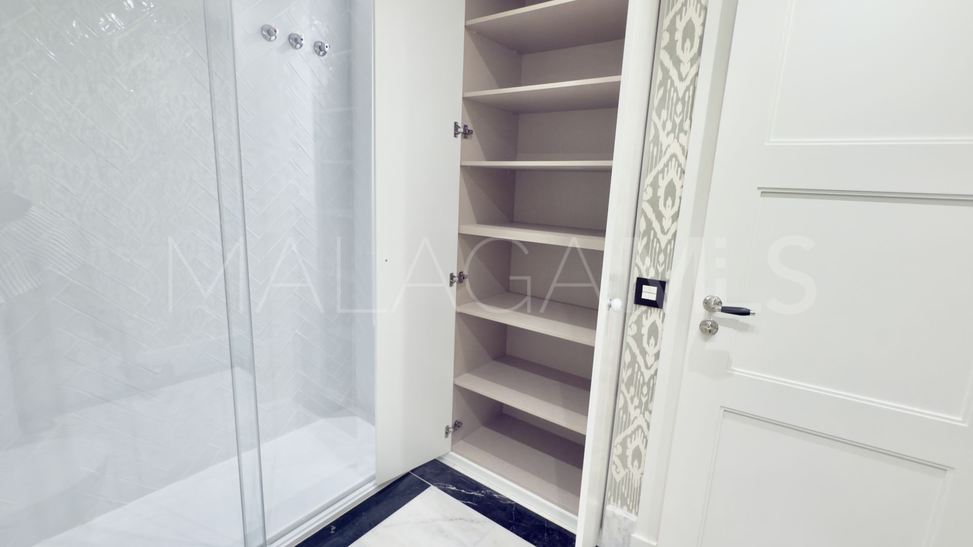 Buy Marina Banus 3 bedrooms apartment