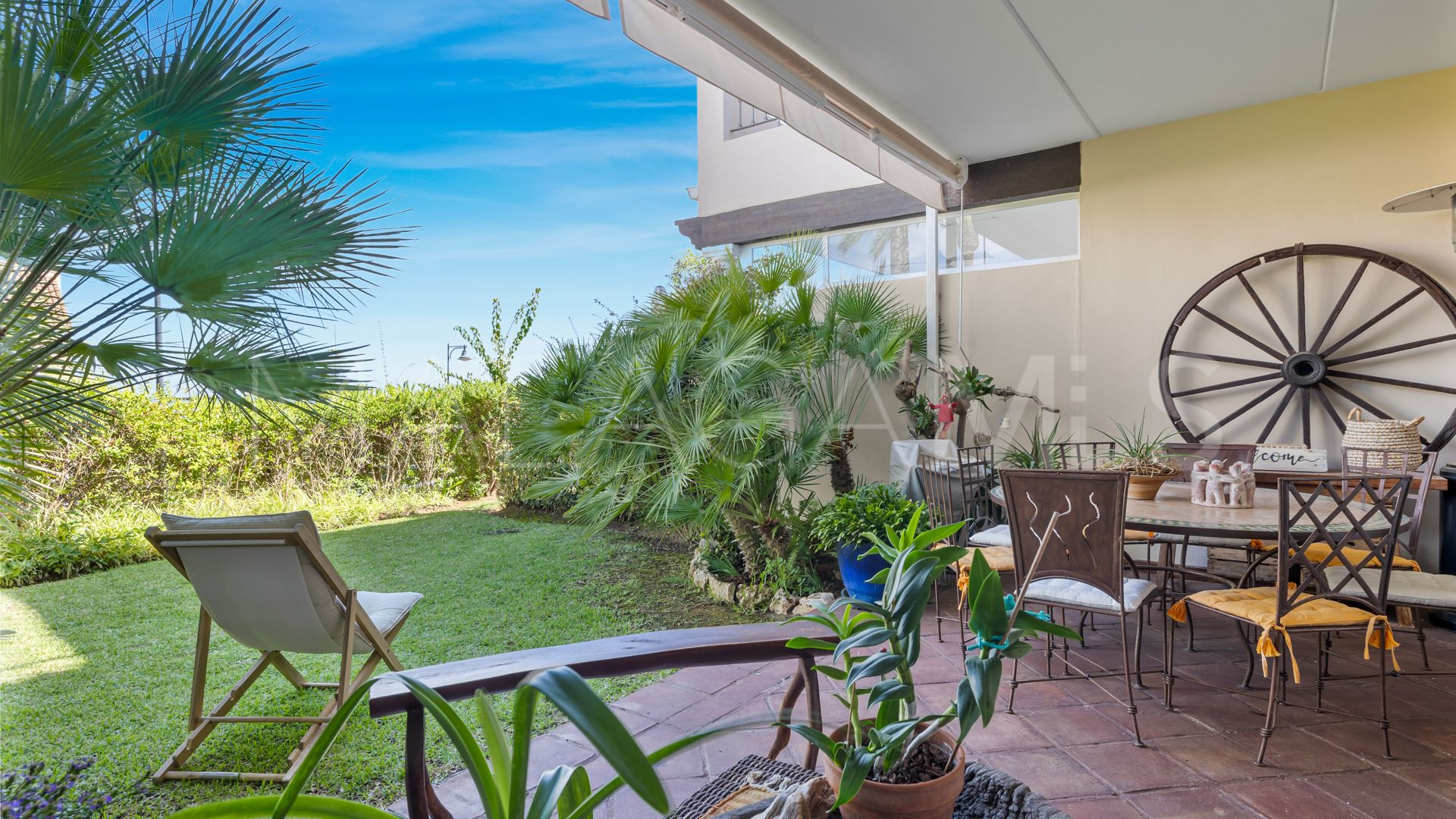 Town house for sale in Paraiso Hills