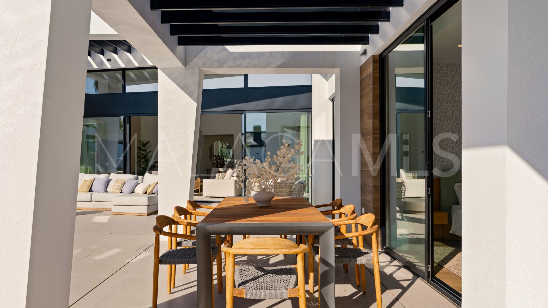 Villa for sale in Los Naranjos