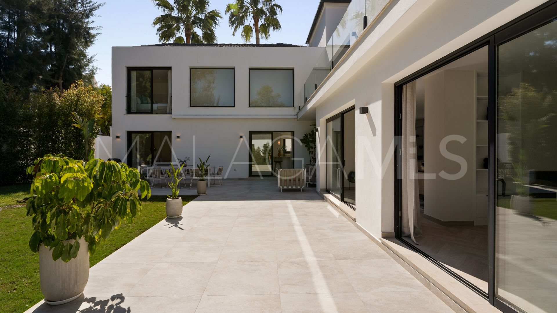 Villa for sale in Las Brisas