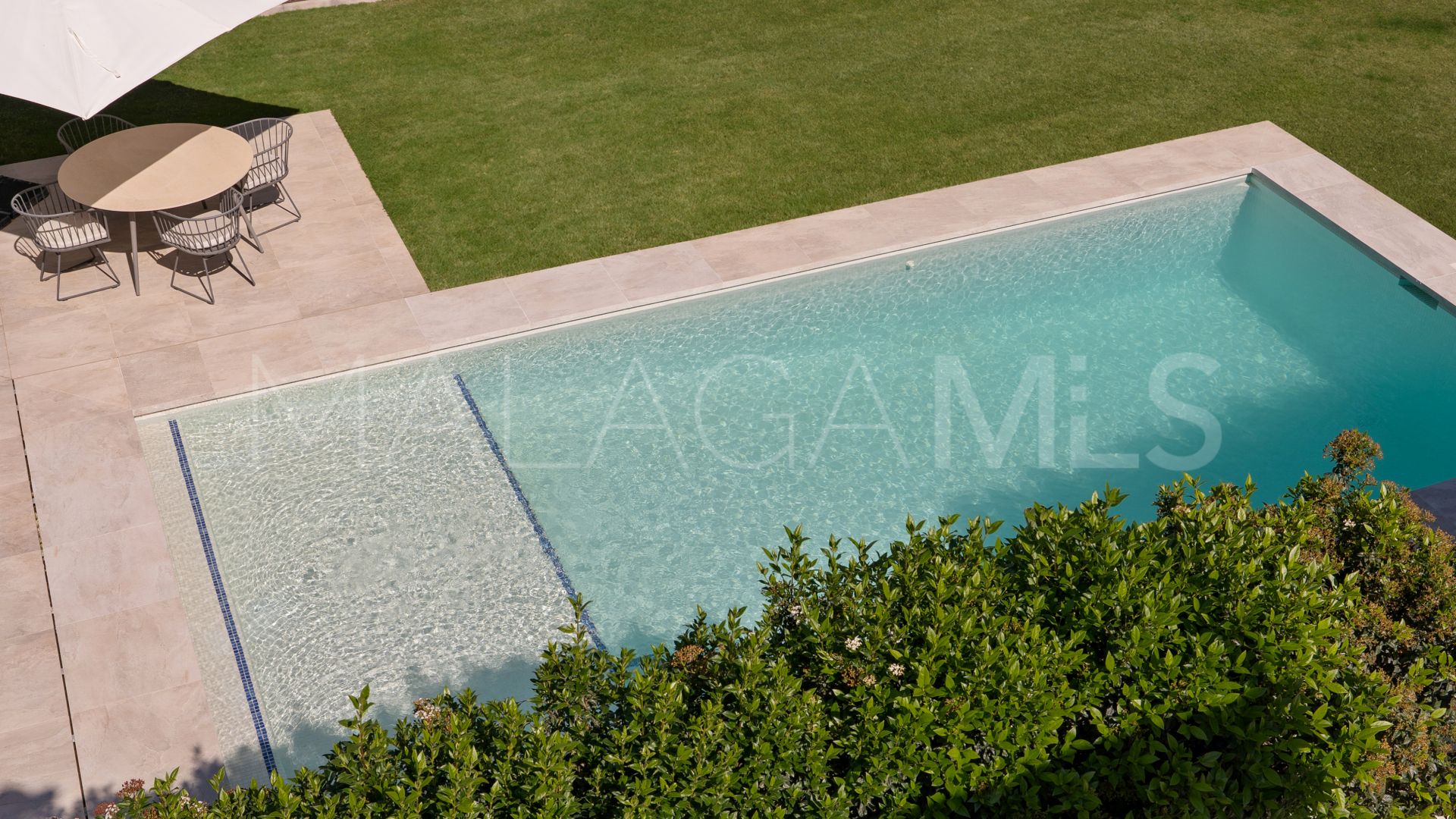 Villa for sale in Las Brisas