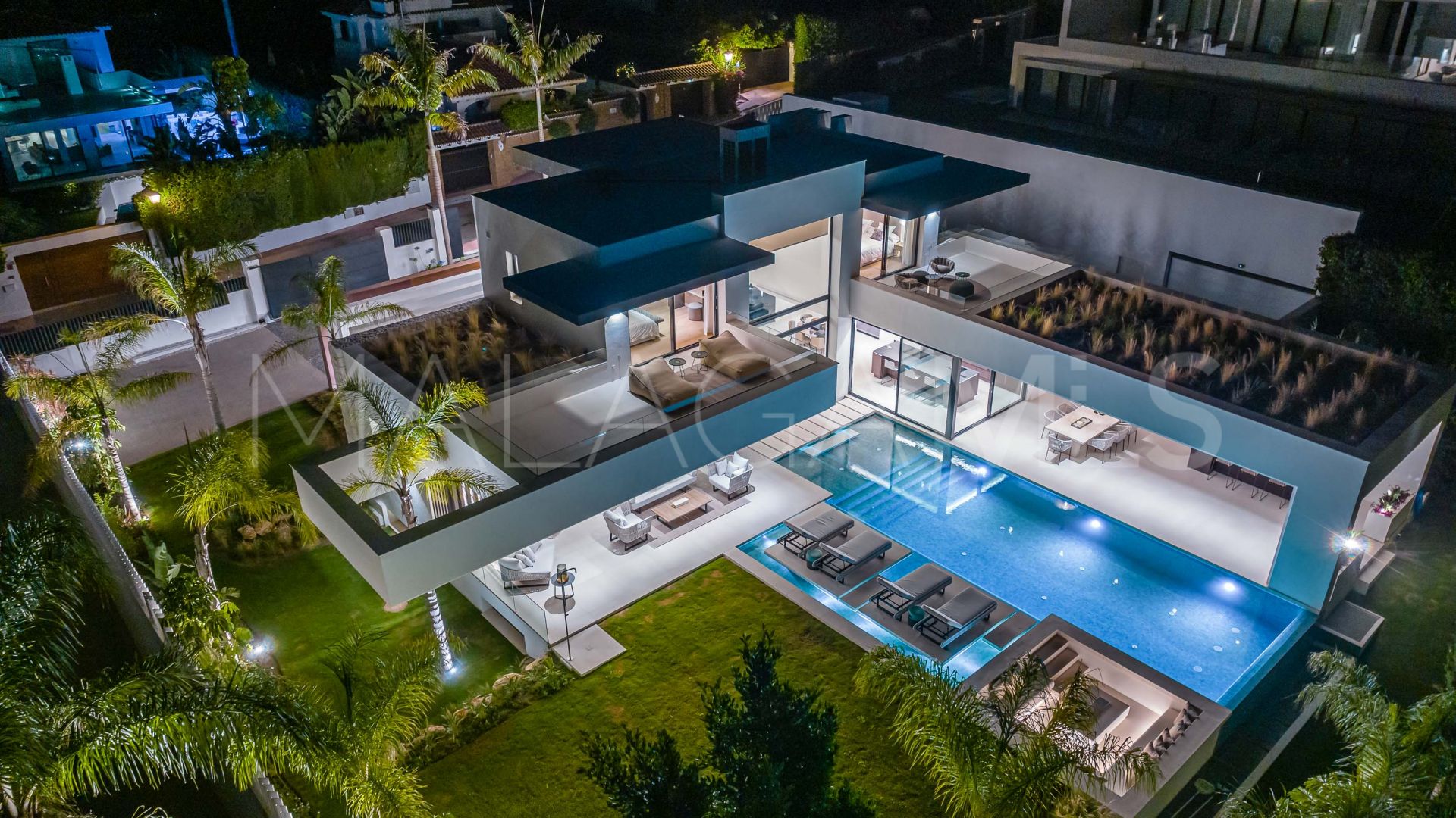 Villa for sale in Las Brisas