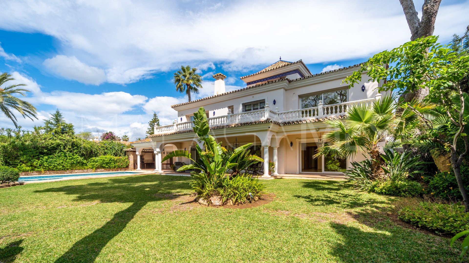 For sale Paraiso Barronal villa with 5 bedrooms