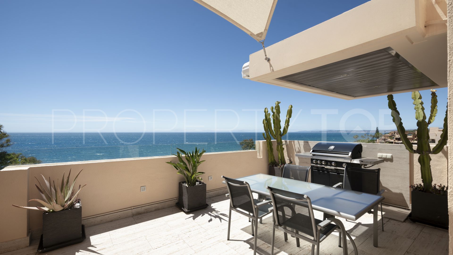 Duplex penthouse for sale in Bahia de la Plata