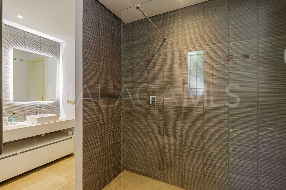 For sale ground floor apartment in La Quinta with 3 bedrooms