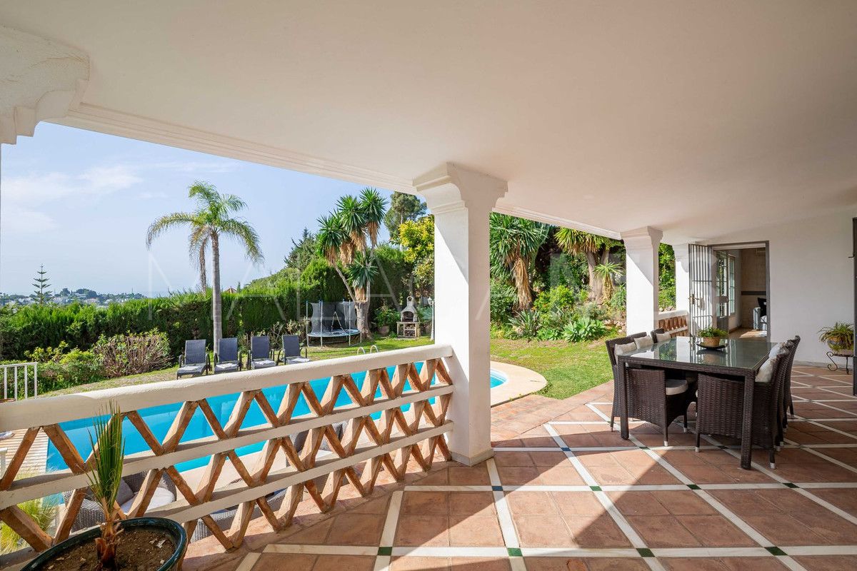 Villa for sale in El Paraiso