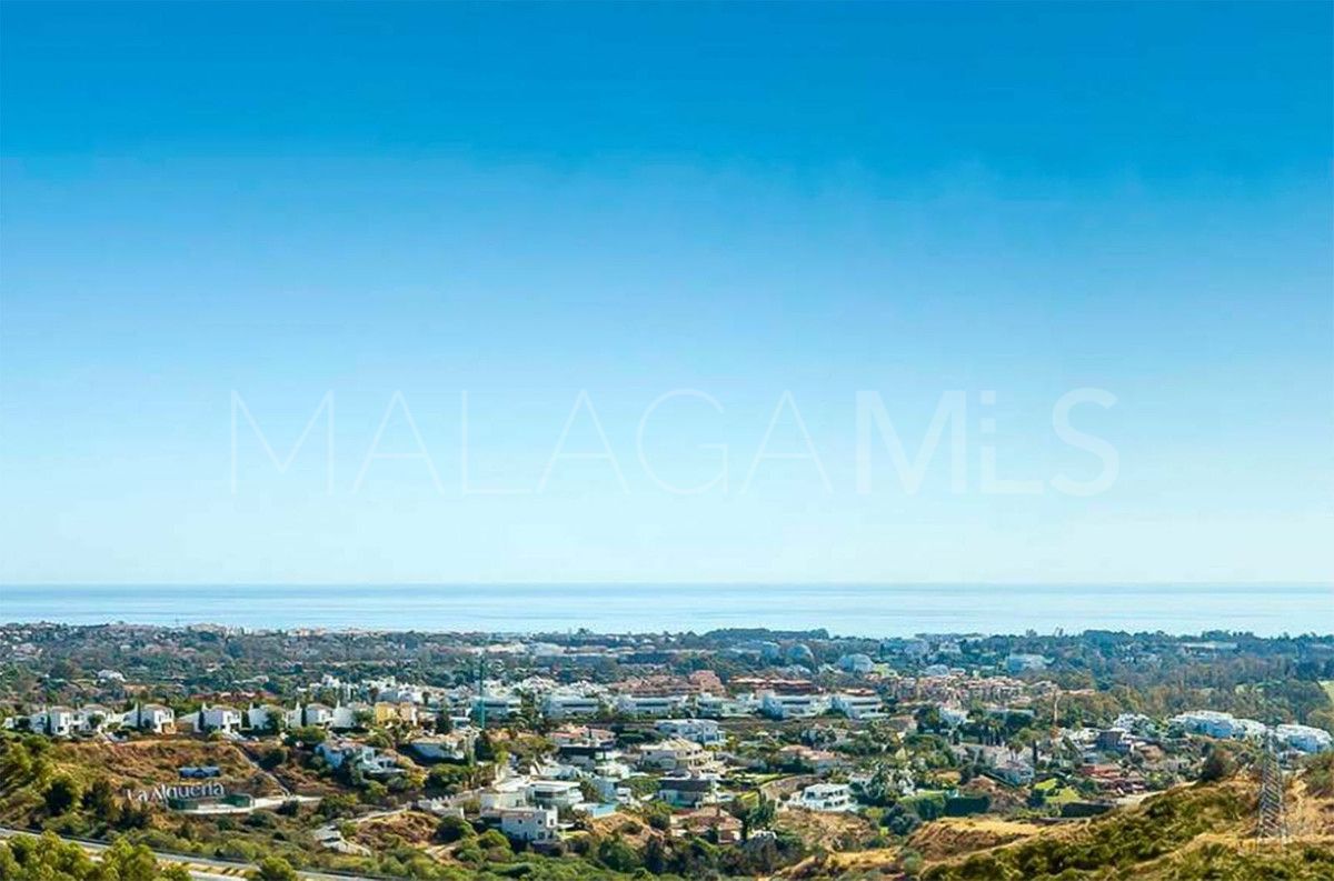 Villa for sale in Benahavis