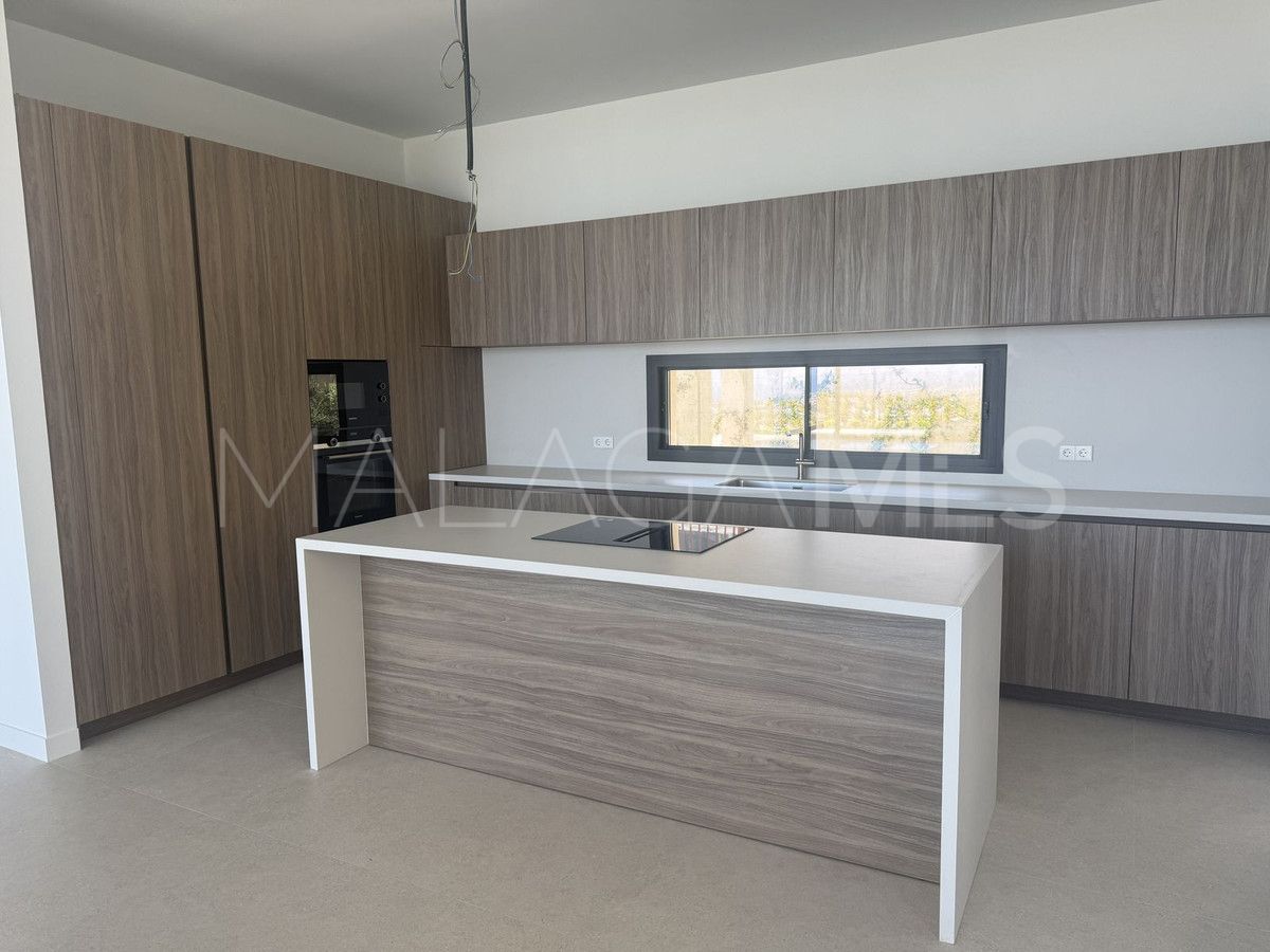 Villa for sale in Benahavis