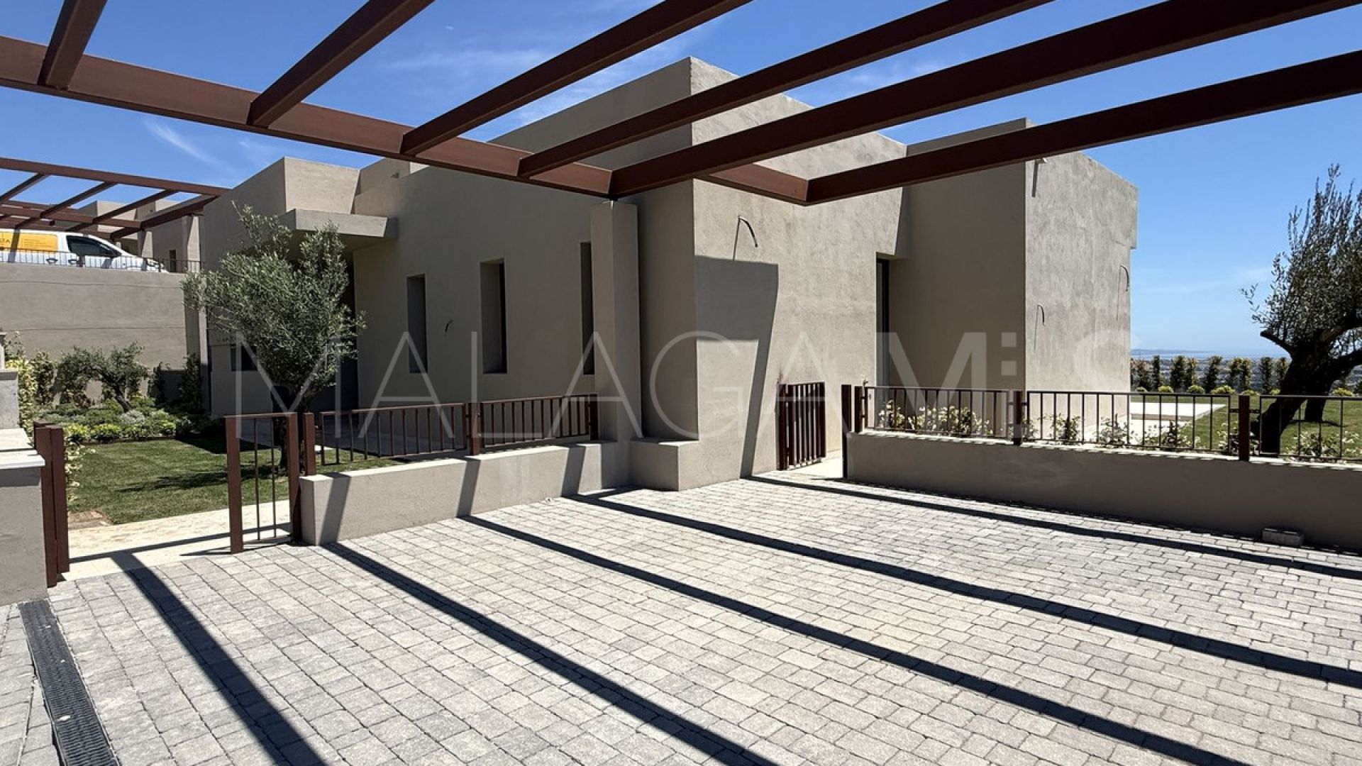 Villa for sale in Benahavis