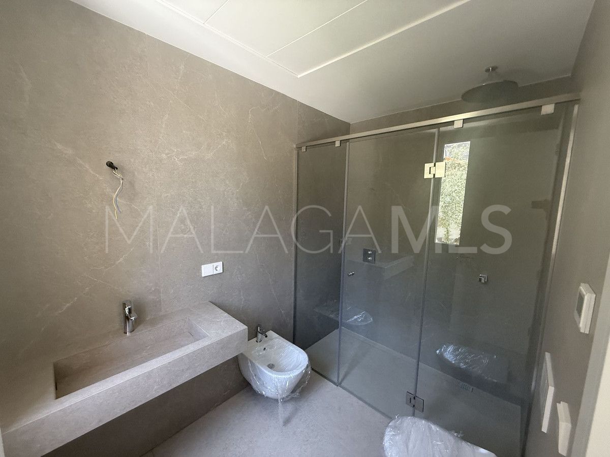 Villa for sale in Benahavis