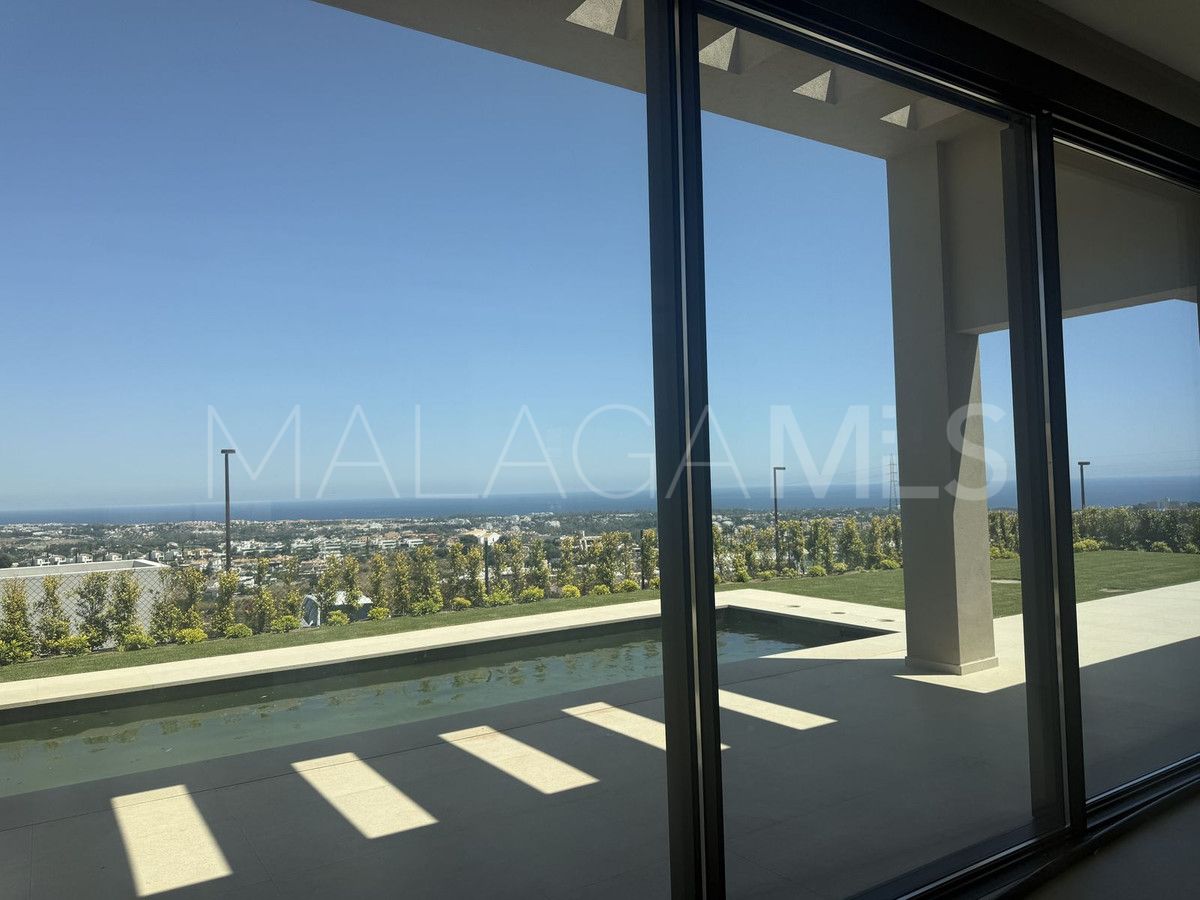 Villa for sale in Benahavis