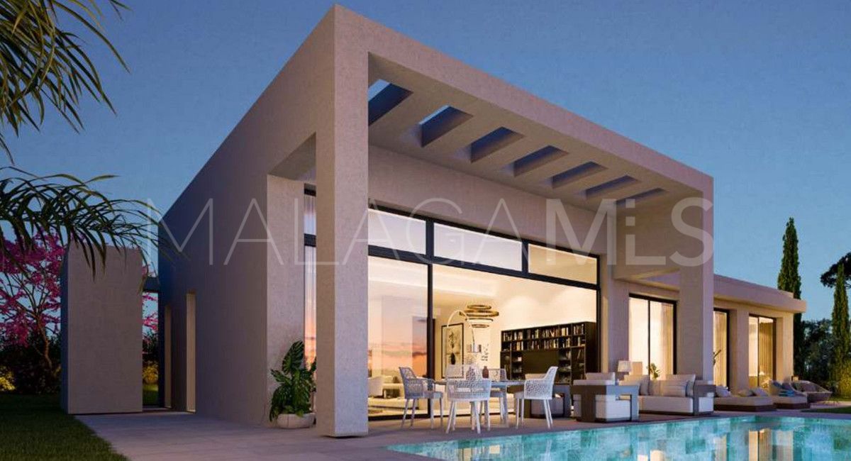 Villa for sale in Benahavis